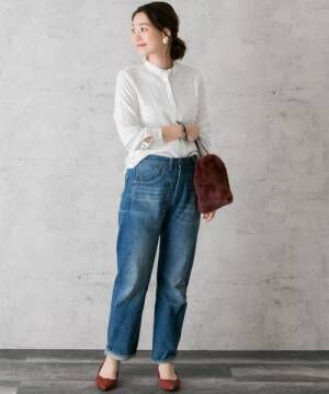 この秋も大活躍間違いなし 白シャツ 白ブラウスのお手本コーデ集 18年9月24日 ウーマンエキサイト 1 5