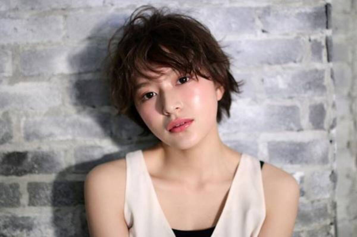 地味な雰囲気に見せない 大人の黒髪ヘアスタイルで垢抜けた印象を作ろう ウーマンエキサイト 1 4