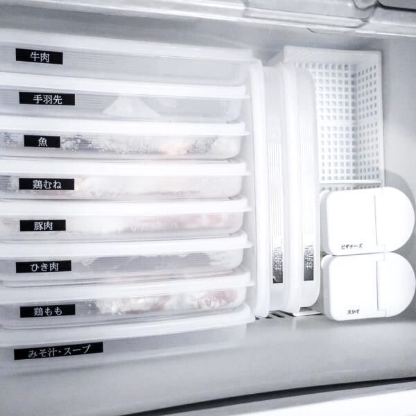 食材の収納は100均アイテムにお任せ 冷蔵庫をすっきりさせる方法8選をご紹介 18年3月22日 ウーマンエキサイト 1 3