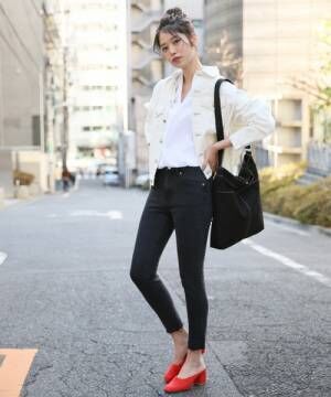 黒パンツでクール系女子に スキニー ワイド テーパード を使用したコーディネート 18年4月18日 ウーマンエキサイト 1 4