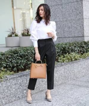 黒パンツでクール系女子に スキニー ワイド テーパード を使用したコーディネート 18年4月18日 ウーマンエキサイト 3 4