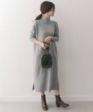 地味に終わらせない グレー系ニットワンピース にプラスaした大人の着こなし術 19年1月2日 ウーマンエキサイト 1 4