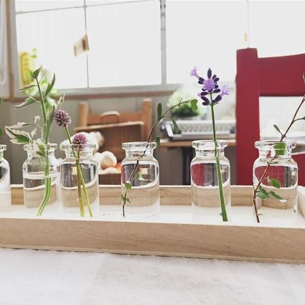 そのまま派 リメイク派 オシャレなインテリアに映える 小瓶 の活用法をご紹介 19年1月24日 ウーマンエキサイト 1 3