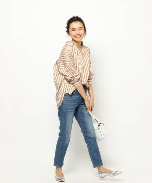 ストライプシャツ ブラウス を活用 オン オフ着回しokの大人女子コーデ特集 19年1月28日 ウーマンエキサイト 1 4