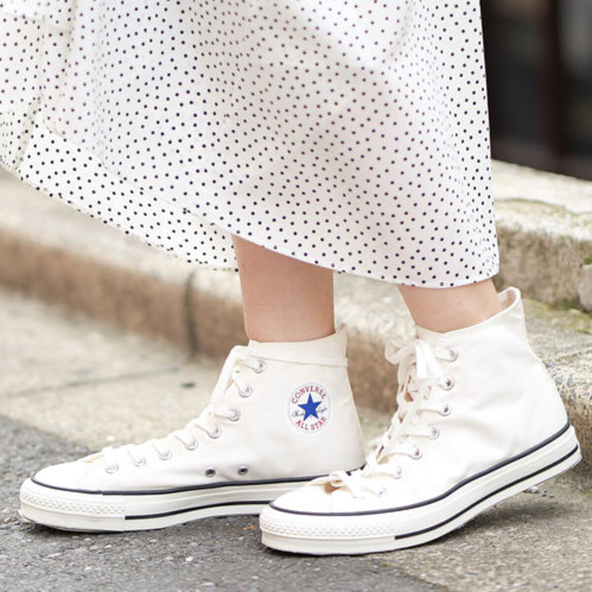 冬コーデにはこう合わせる コンバース ハイカット の黒 白カラー別スタイリング 19年1月31日 ウーマンエキサイト 1 5