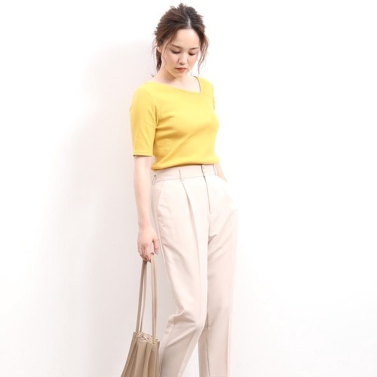 ワイドパンツorテーパードパンツ 大人見えする着こなし術とは コーデ例15選 年7月30日 ウーマンエキサイト 1 4