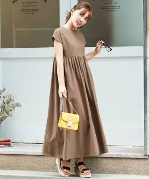 ちょっぴり秋を意識したい ブラウンワンピースの真夏コーデ 年8月7日 ウーマンエキサイト 1 5