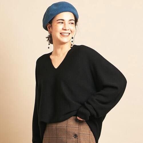 ベーシックを見直そう ベージュ ブラック ホワイトの定番ニットコーデ 21年1月11日 ウーマンエキサイト 1 4