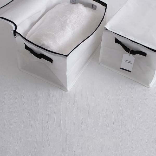 シンプルなボックス型収納バッグ