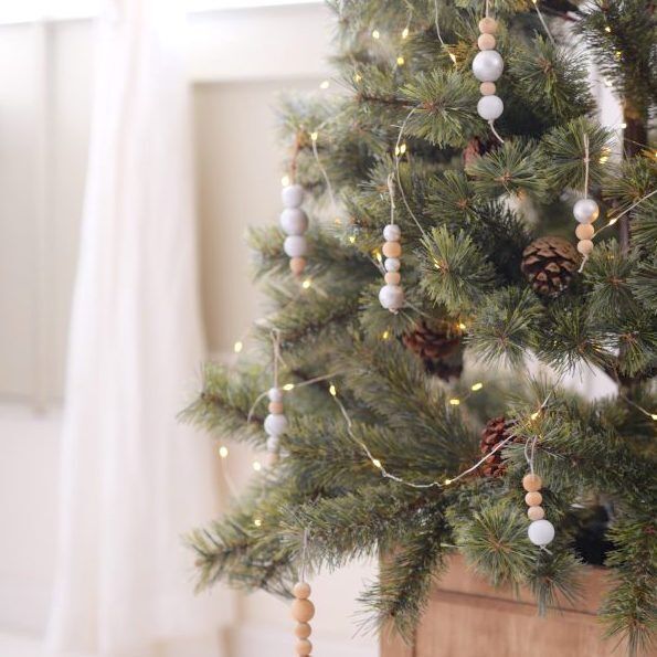 簡単＆かわいい！クリスマスツリーの飾り付けアイデアとオーナメントの作り方まとめ