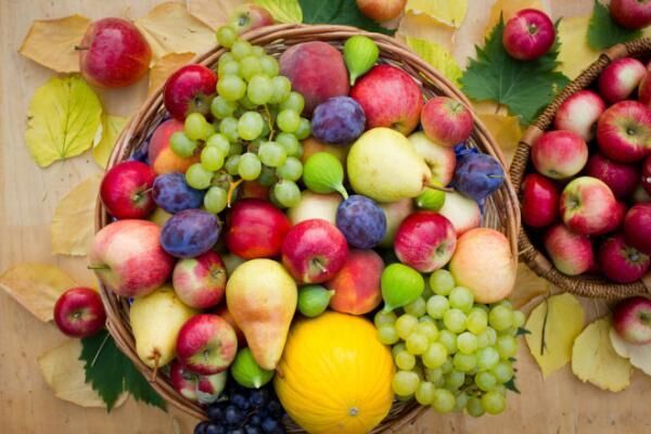 秋の果物には肌を潤す効果が！乾燥肌におススメ果物3選