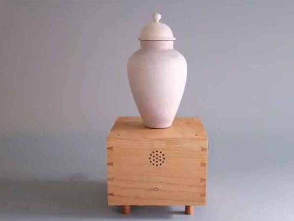 オートマタって知ってる？　『笑いの壺』をバチで叩くと…その動きに思わずほっこり