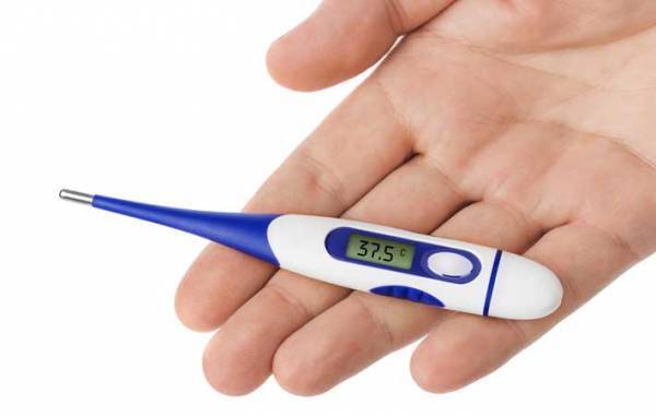 上司から『体温計』をもらった会社員　電池を買いに行って愕然！