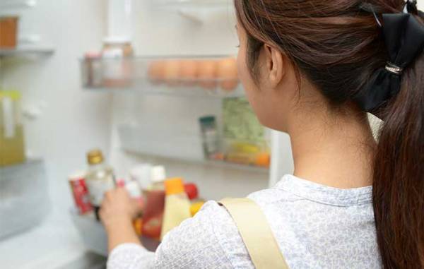 「ぜい沢してないのに、なぜかお金が貯まらない…」　理由はコレかも