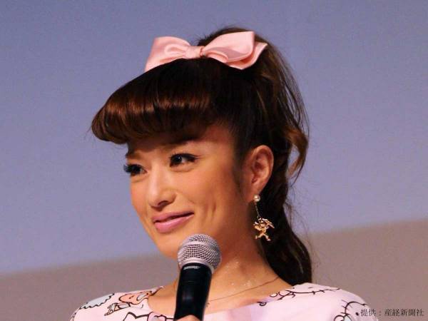 安西ひろこが美しすぎる『ヨガポーズ』を披露　外出自粛中の過ごし方に「私もがんばろう…」の声