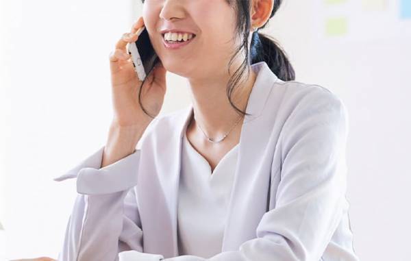 在宅勤務中、子育てとの両立で混乱した母親の『ある発言』に９万人が共感！