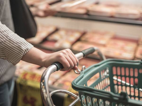 「本当にその通り」「我慢する時」　丸山桂里奈、スーパーで見た光景に苦言を呈す