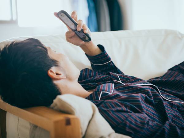 『コロナうつ』を予防する１１か条に、反響　「昼寝はしちゃダメ」