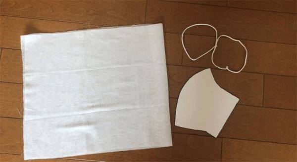 政府の布マスクを『立体マスク』にリメイク！　「ナイスアイディア」「真似したい」の声