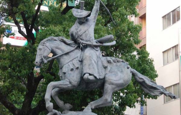 初夏の訪れを美しく告げてくれる『小判』のような山吹の花