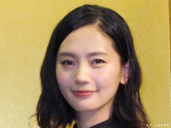 中村ゆりが１４年前の写真を公開　あどけない姿に「一緒にデートしたい…」の声