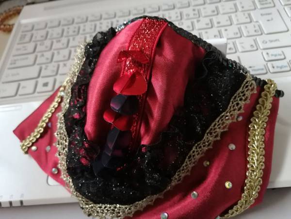 「これはやばい」「かっこいい！」　友人の言葉を信じて『宝塚風マスク』を作ったら…