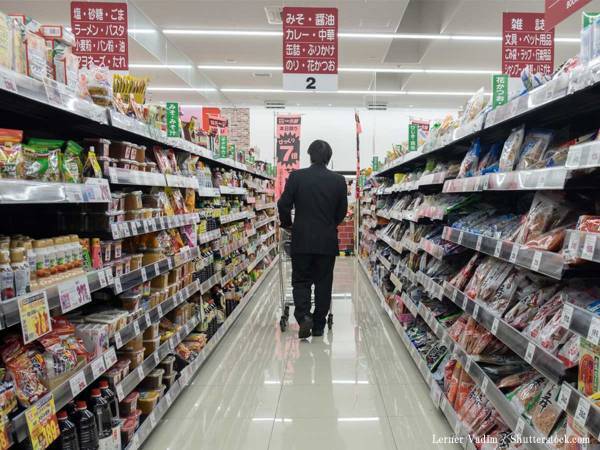 コンビニで無差別に怒鳴り散らす男　１人の客が迎えたオチに「笑った」「経験ある」
