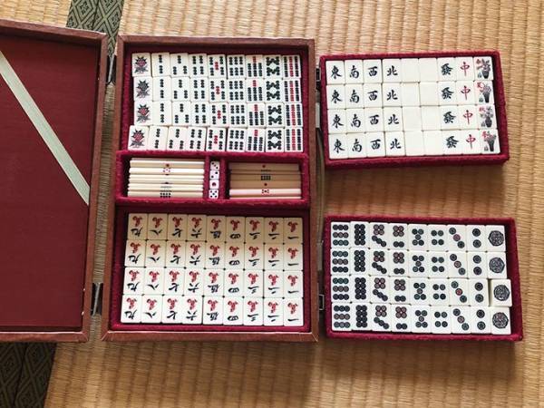 「大学生ならそろそろ必要でしょ」と祖父母が渡した物　中身に「これはすごい」の声