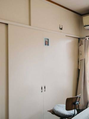 在宅勤務で『押し入れ』を仕事場にしてみたら…？　結果に「天才か」「かっこよすぎ」