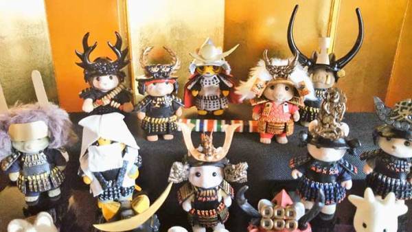 五月人形として飾られたのは？　手のひらサイズの『かわいさ』に惹きつけられる