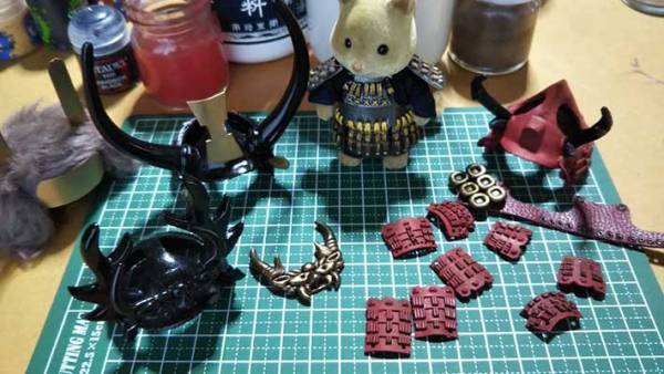 五月人形として飾られたのは？　手のひらサイズの『かわいさ』に惹きつけられる