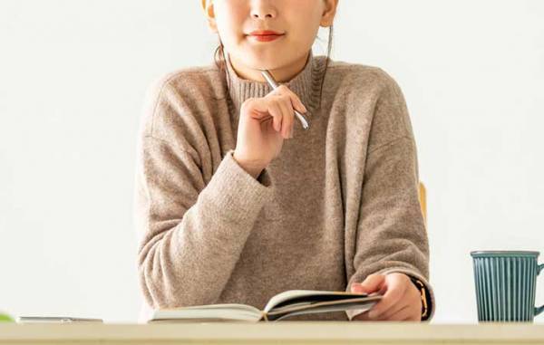 『grape Award 2020』心に響くエッセイを募集！　今年は２つのテーマから選べる