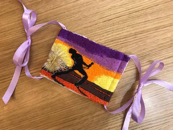 『自慢のマスク』が情熱的　完成品に「すごい迫力」「観賞用ですね』