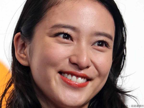 武井咲、どうした！？　過去のオフショットを連続投稿