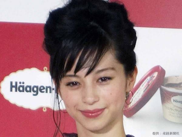 中条あやみはハーフで父親はイギリス人！ 　インスタでは親子の写真も