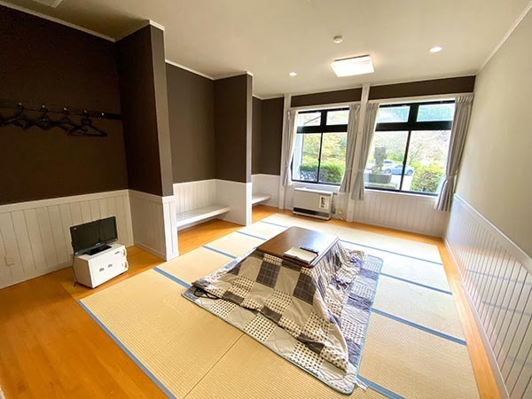 「プール？…いいえ、温泉です！」　素敵な施設に「楽しそう」「泊まってみたい！」