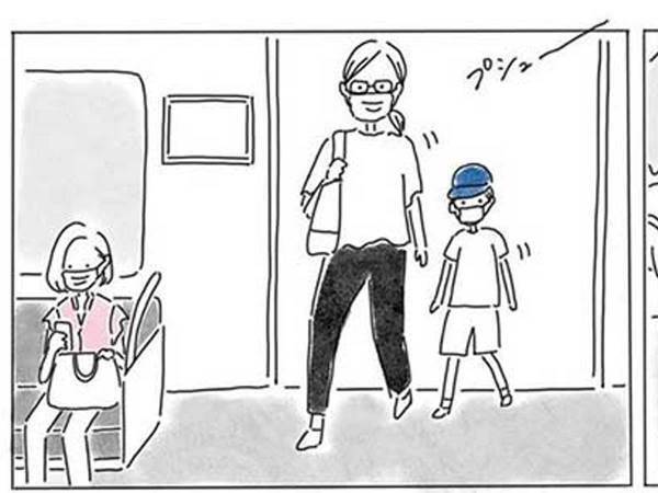 電車内での光景に心温まる！　気遣いのできる男の子を見た、ある男性が？