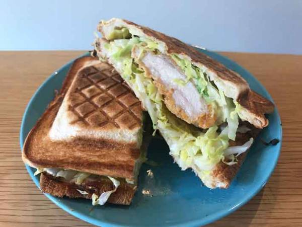 「えっ？これだけ？」飯みたいなホットサンドが１０分で完成