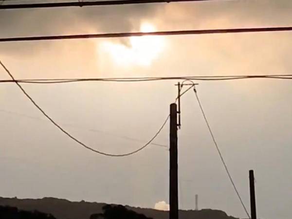 「まるで世界の終わり」　種子島で見た、衝撃的な光景に「腰が抜けるかと思った」