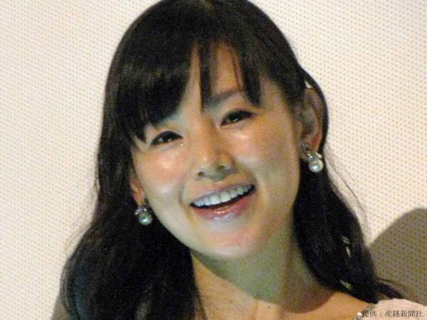 小西真奈美が『ボンドガール』に！？　衝撃的なビジュアルにファン「そっちかよ！」