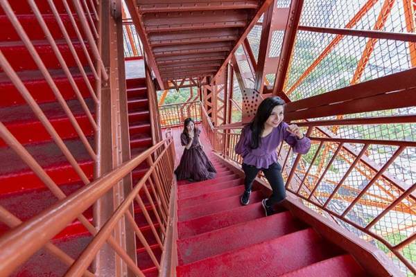 営業再開した東京タワーが地獄すぎると話題に　「爆笑した」「こういうの好き」