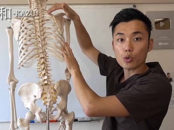 最近、首のこりがひどくて…　そんな方に試して欲しい「簡単１分！肩こりを原因から解消するストレッチ」