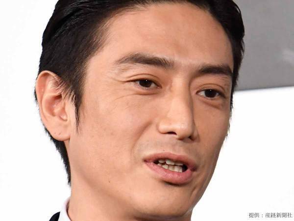 伊勢谷友介のシュールすぎる動画が話題！　貴重なプライベート姿に「おもわず笑っちゃう」