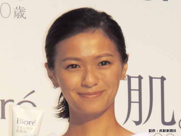 榮倉奈々が初リモート撮影に挑戦！　「いつの間にロングヘアに…」「何、この美人」