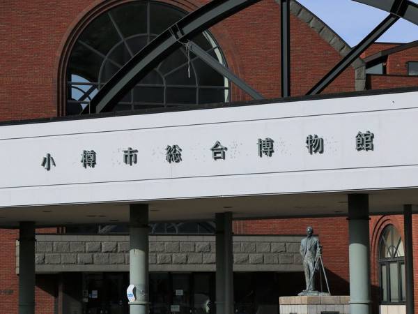 「最高」「センスがいい」　絶賛された博物館の感染防止ポスターとは