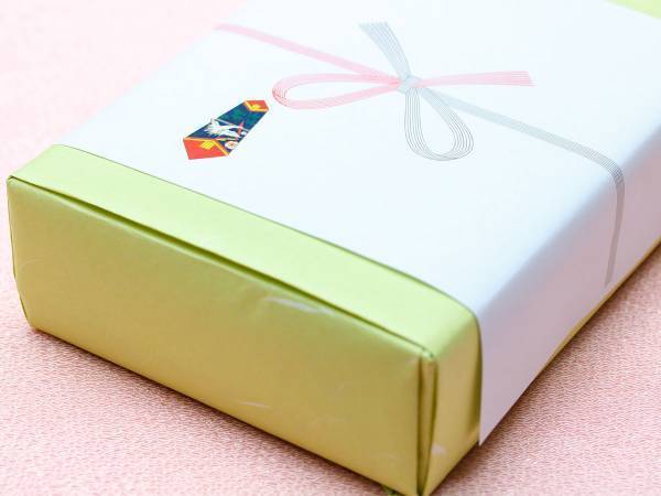 お中元のお礼状は『はがき』で送ってもいいの？　送り方や書き方は