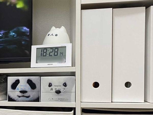 『鼻セレブ』の横にいたのは…？　撮影された光景に、３９万人が吹き出す！