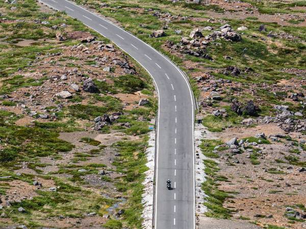 異世界に迷い込んだかのような写真に反響　実はこの写真…