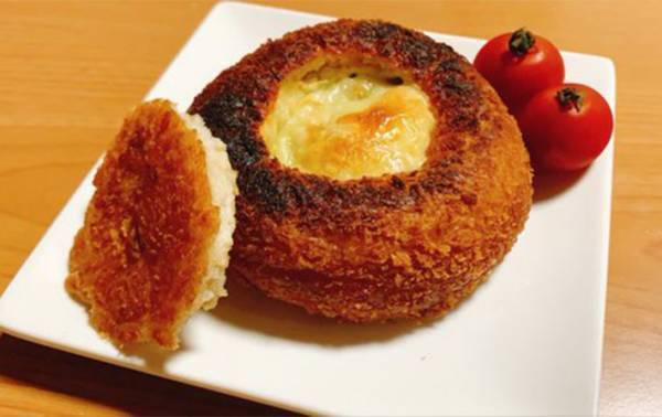 セブンイレブンのカレーパン、最も美味しい食べ方は？　「最高」「早速マネした」