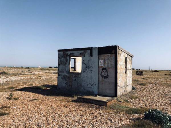 海辺で優雅な休日を過ごすはずが…　目前の光景に、あ然　「この世の果てですか」